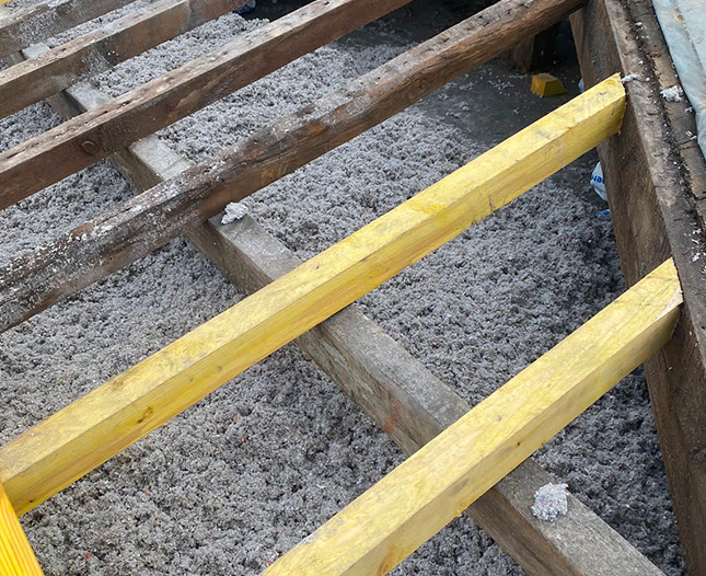 Réparation charpente à Montfermeil (93370) - Les Toitures de Jacques en Seine-Saint-Denis (93)