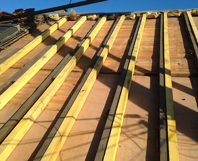 Isolation thermique toiture à Montfermeil (93370) - Les Toitures de Jacques en Seine-Saint-Denis (93)