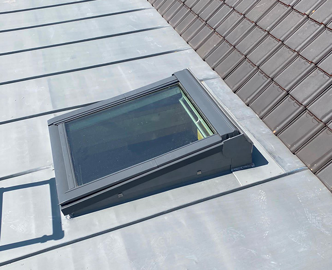 Pose de gouttières à Montfermeil (93370) - Les Toitures de Jacques en Seine-Saint-Denis (93)