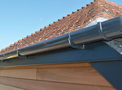 Pose et réparation de gouttière Montfermeil 93370 en Seine-Saint-Denis 93 - Les Toitures de Jacques